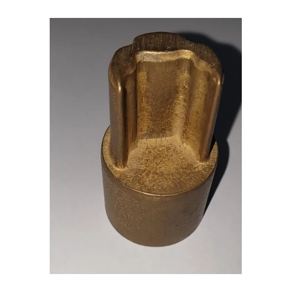 Adapter belső